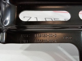 Крепление аккумулятора 12V, ориг. номер 1103710-00-B, 1119120-00-D, Tesla Model 3 2017-2021