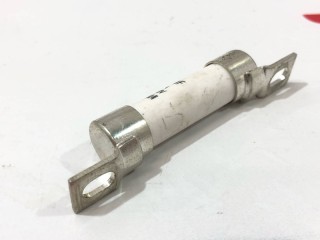 Предохранитель выс. основной батареи RS309-MF 14LB DC700V 63A, ориг. номер 5020206, RS309-MF, Tesla Model 3 2017-2021