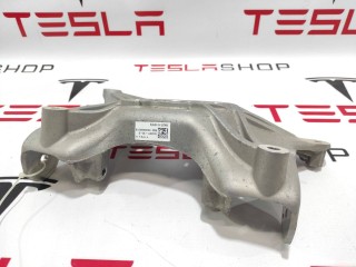прочая запчасть, ориг. номер 104437100D, 1044032-00-C, Tesla Model 3 2017-2021