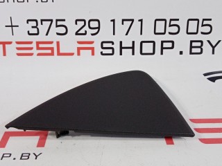 Накладка боковая торпеды, ориг. номер 1083362-00-D, Tesla Model 3 2017-2021