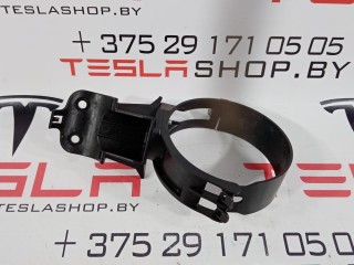 Крепление баллона пневмоподвески (ресивера), ориг. номер 1013834-00-C, Tesla Model S 2012-2016
