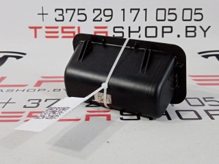 прочая запчасть, ориг. номер 1009262-00-E, Tesla Model X 2015-2021