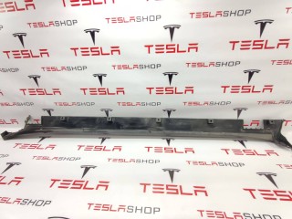 Накладка порога рокерной панели, ориг. номер 1034219-00-B, Tesla Model X 2015-2021