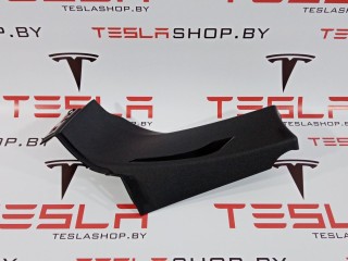Накладка ремня безопасности стойки С, ориг. номер 1024732-00-B, Tesla Model S 2012-2016