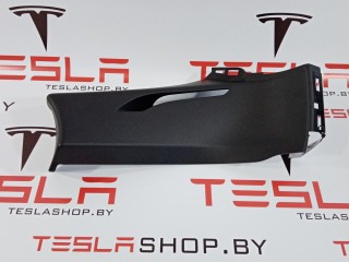 Накладка ремня безопасности стойки С, ориг. номер 1024732-00-B, Tesla Model S 2012-2016