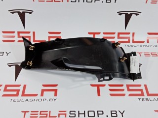 Накладка ремня безопасности стойки С, ориг. номер 1024732-00-B, Tesla Model S 2012-2016