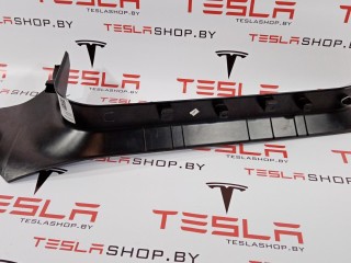 Накладка стойки А, ориг. номер 1002516-00-C, Tesla Model S 2012-2016