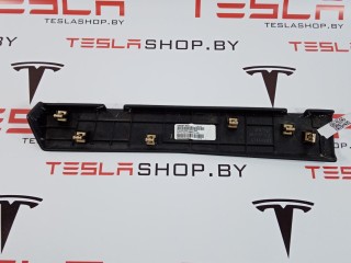 прочая запчасть, ориг. номер 1002301-05-B, Tesla Model X 2015-2021