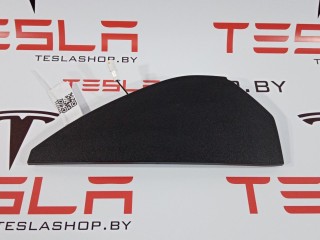 Накладка боковая торпеды, ориг. номер 1028362-00-A, Tesla Model S 2012-2016