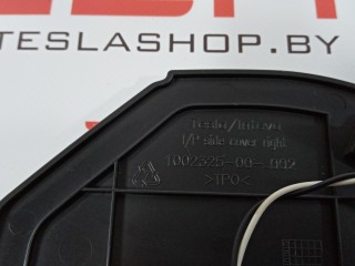 Накладка боковая торпеды, ориг. номер 1014951-00-A, 1002325-00-A, Tesla Model S 2012-2016