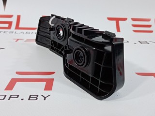 Кронштейн крепления фонаря, ориг. номер 1083992-00-D, Tesla Model 3 2017-2021