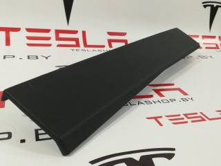 Накладка нижняя бардачка, ориг. номер 1002301-21-B, Tesla Model S 2012-2016