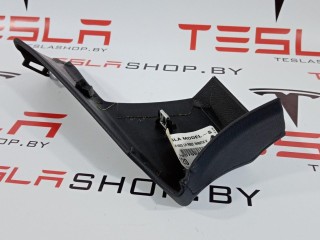 Накладка ремня безопасности стойки С, ориг. номер 1007928-00-B, Tesla Model S 2012-2016