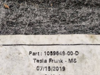Ковровое покрытие переднего багажника, ориг. номер 1059649-00-C, Tesla Model S 2012-2016