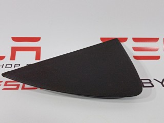 Накладка боковая торпеды, ориг. номер 1083361-00-D, Tesla Model 3 2017-2021
