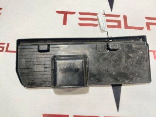 Крышка бортового компьютера, ориг. номер 1468367-00-A, Tesla Model X 2015-2021