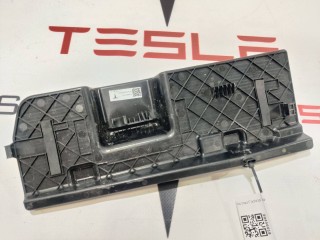 Крышка бортового компьютера, ориг. номер 1468367-00-A, Tesla Model X 2015-2021