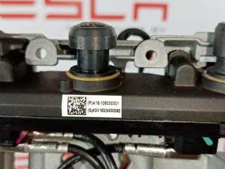 Камера TRIPLE лобового стекла (регулируемая), ориг. номер 1143746-00-D, Tesla Model 3 2017-2021