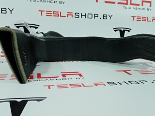 Воздуховод стойки С, ориг. номер 1090898-00-A, Tesla Model X 2015-2021