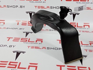 Воздуховод стойки С, ориг. номер 1090898-00-A, Tesla Model X 2015-2021
