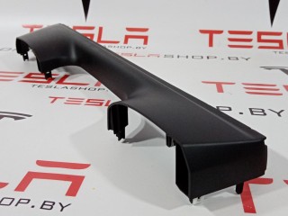 Накладка основания 1-ого ряда сидений, ориг. номер 1061619-00-B, Tesla Model X 2015-2021