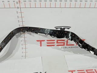 Накладка стойки С, ориг. номер 1105129-00-C, Tesla Model X 2015-2021