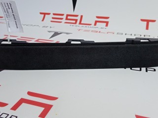 Накладка подъемной задней двери, ориг. номер 1055048-06-J, 1055052-00-A, Tesla Model X 2015-2021