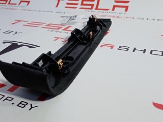 Накладка подъемной задней двери, ориг. номер 1055048-06-J, 1055052-00-A, Tesla Model X 2015-2021