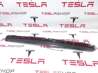Стоп сигнал крышки багажника верхний, ориг. номер 6005917-00-E, Tesla Model S 2012-2016