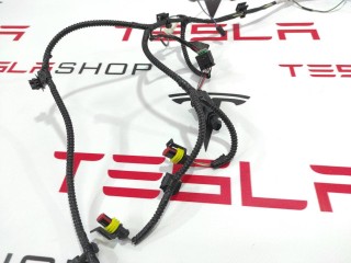 Электропроводка панели радиаторов, ориг. номер 1032438-00-F, Tesla Model X 2015-2021