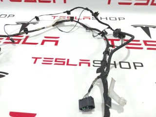 Электропроводка панели радиаторов, ориг. номер 1032438-00-F, Tesla Model X 2015-2021
