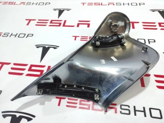 Накладка хромированная 2-го ряда сидения, ориг. номер 1062971-00-A, Tesla Model X 2015-2021