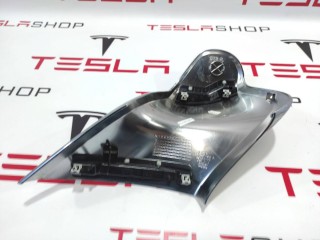 Накладка хромированная 2-го ряда сидения, ориг. номер 1062967-00-A, Tesla Model X 2015-2021