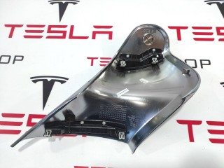 Накладка хромированная 2-го ряда сидения, ориг. номер 1062967-00-A, Tesla Model X 2015-2021