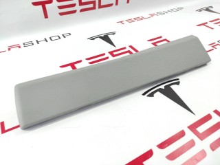 Накладка нижняя бардачка, ориг. номер 1002301-09-B, Tesla Model S 2012-2016