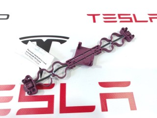 Разъём низковольтный основной батареи фигурный, ориг. номер 1492754-1, Tesla Model 3 2017-2021