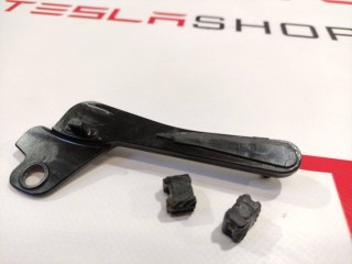 Кронштейн направляющая люка, ориг. номер 6008664-00-E, Tesla Model S 2012-2016