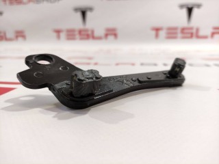 Кронштейн направляющая люка, ориг. номер 6008664-00-E, Tesla Model S 2012-2016