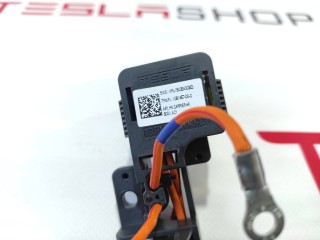 Разъём высоковольтный 600V основной батареи, ориг. номер 1091457-00-D, Tesla Model 3 2017-2021