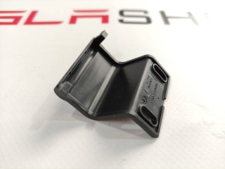 Заглушка беспроводного зарядного устройства, ориг. номер 1060585-00-A, Tesla Model S 2012-2016