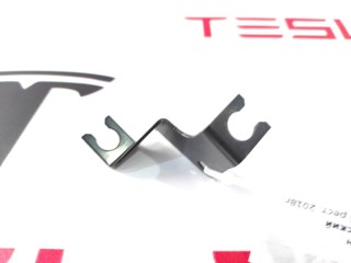 прочая запчасть, ориг. номер 1009604-00-B, Tesla Model S 2012-2016