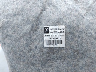 Отделка багажника, ориг. номер 1025978-00-B, Tesla Model S 2012-2016
