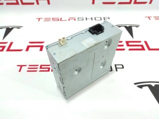 Радио FM/HD/XM, ориг. номер 1004787-01-C, Tesla Model S 2012-2016
