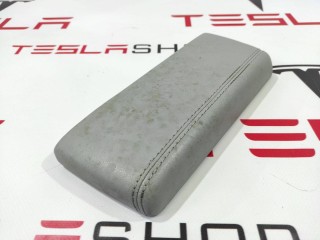 Подлокотник центральной консоли, ориг. номер 1024240-09-A, Tesla Model S 2012-2016