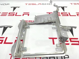 прочая запчасть, ориг. номер 1013496-00-E, Tesla Model S 2012-2016