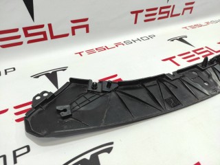 Подкапотный пластик бокса, ориг. номер 1060474-00-D, Tesla Model S 2016-2021
