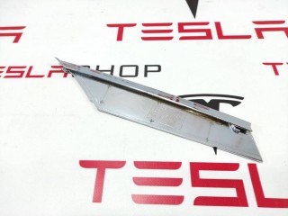 прочая запчасть, ориг. номер 1056379-00-C, Tesla Model S 2012-2016