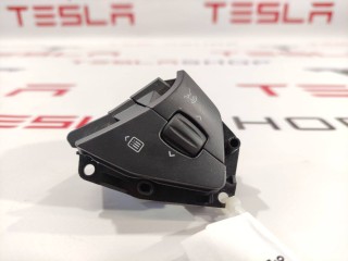 Кнопка управления на руле, ориг. номер 1013242-00-H, Tesla Model S 2016-2021