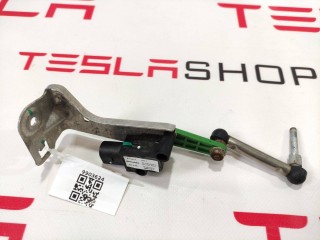 прочая запчасть, ориг. номер 1004173-00-A, 6006523-00-A, Tesla Model S 2012-2016