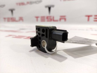 Датчик удара, стойки С, ориг. номер 1009017-00-A, Tesla Model S 2012-2016